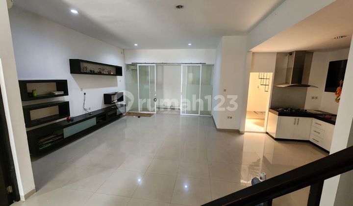 Rumah Bagus Murah 2 Lantai SHM di Kelapa Gading