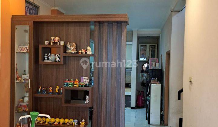 Rumah murah Bagus 2 Lantai SHM di Griya pratama kelapa gading 1