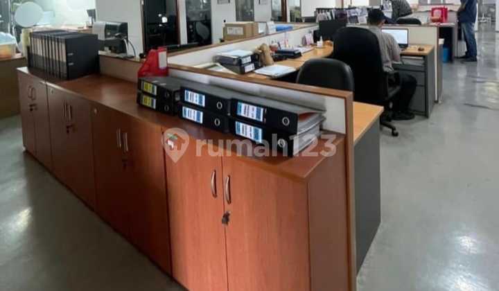 dijual murah dibawah harga NJOP gedung 3 lantai di mampang prapatan