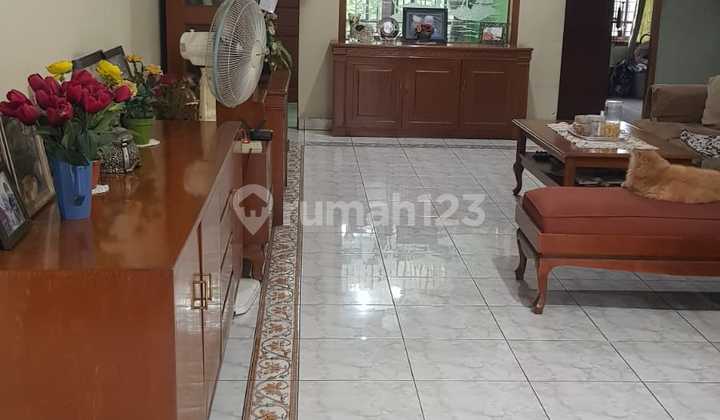 dijual murah rumah asri  siap huni di Bsd giri loka dengan suasana pegunungan.