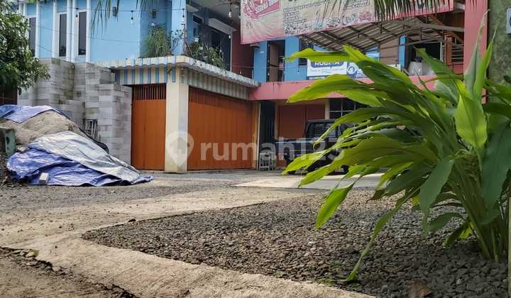 land / commercial space ex. building materials 2-story house low price in Cibinong