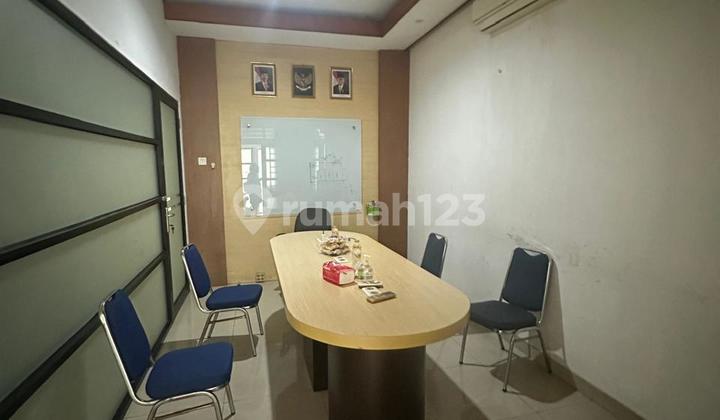 quick sale cheap price house suitable for office / commercial in Fatmawati quick sale cheap price house suitable for office / commercial in Fatmawati