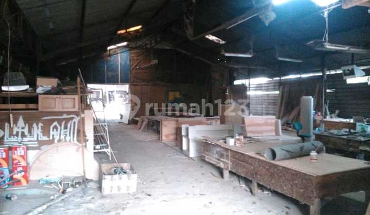 rumah tua ex workshop dijual murah dibawah NJOP cocok untuk investasi buat rmh kos kosan / industri 1