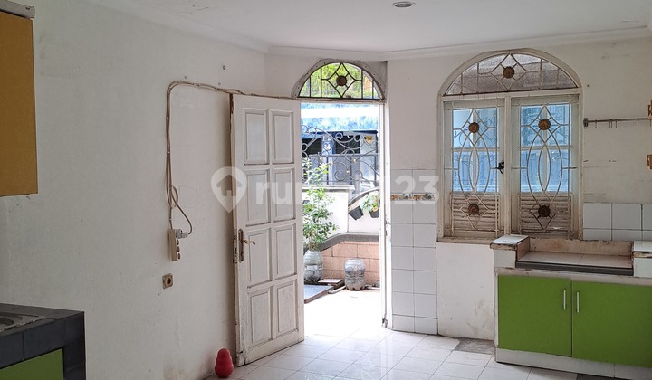 Disewakan.cepat Rumah Siap.huni 2 Lantai di Gading Griya Lestari 2