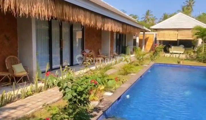 Jual Bu Rumah Gaya Villa Full Furnish di Green Valley Senggigi Lombok 1