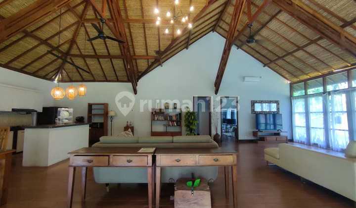 Private Tropical Elegance Villa Near Tombobor Beach of North Lombok Private Tropical Elegance Villa Near Tombobor Beach of North Lombok
