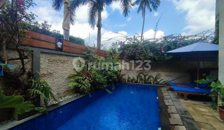 Charming 3-Bedroom Villa in the Heart of Senggigi Charming 3-Bedroom Villa in the Heart of Senggigi