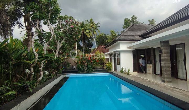 A Strategic Location Villa Of Batu Layar, West Lombok 1