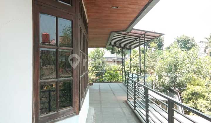 Rumah Luas 2 Lantai Di Kav Dki Strategis Jalan Lebar Akeses Mudah  2