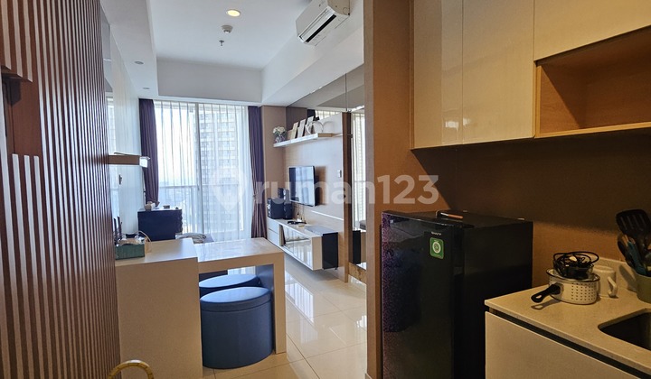 Disewakan 2 Bedroom Furnish Apartemen Taman Anggrek Residences 2