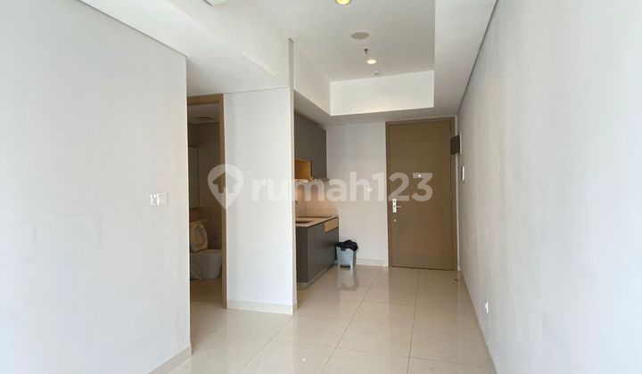 Disewakan 3 Bedroom Semifurnish Apartemen Taman Anggrek Residence 2