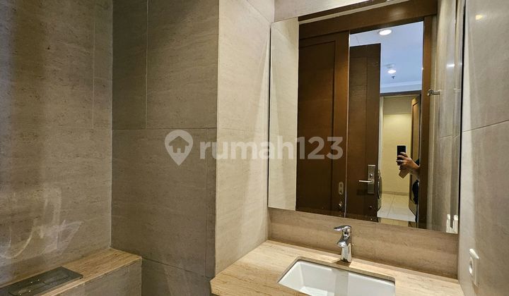 Disewakan 2+1 Bedroom Condominium Taman Anggrek Residences 2