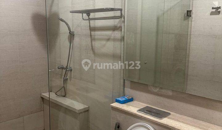 Disewakan murah 2+1 bedroom furnish Apartemen Taman Anggrek Residences 2