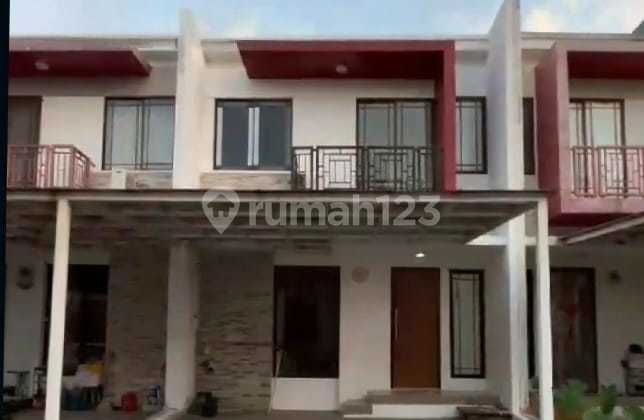 Dijual Rumah Greenlake City Cluster Asia.