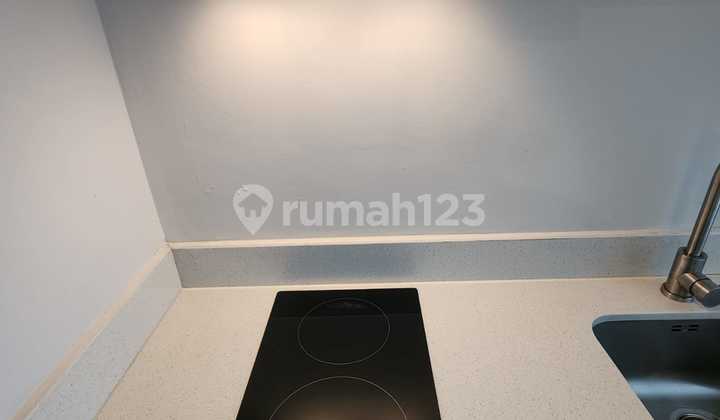 Disewakan 2 Bedroom Semifurnish Apartemen Taman Anggrek Residence 2