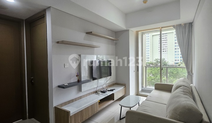 Disewakan 2 Bedroom Furnish Apartemen Taman Anggrek Residences 2