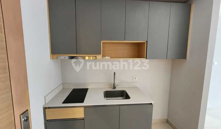 For Rent 2 Bedroom Semi-Furnished Apartment at Taman Anggrek Residence