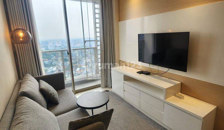 Disewakan 3 bedroom furnish apartemen taman anggrek residences 2