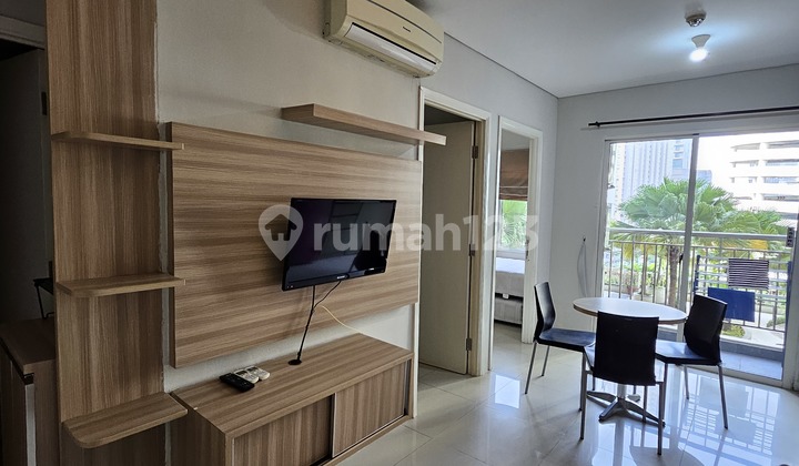 Disewakan 2 Bedroom Furnish Apartemen Madison Park 2