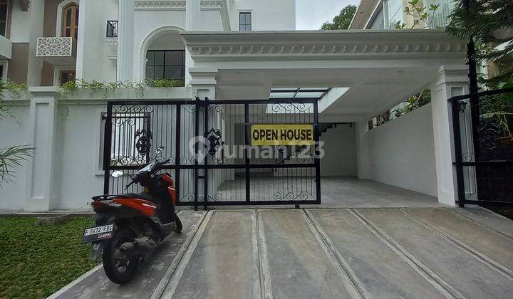 Rumah clasic modern di Bukit golf hijau sentul city