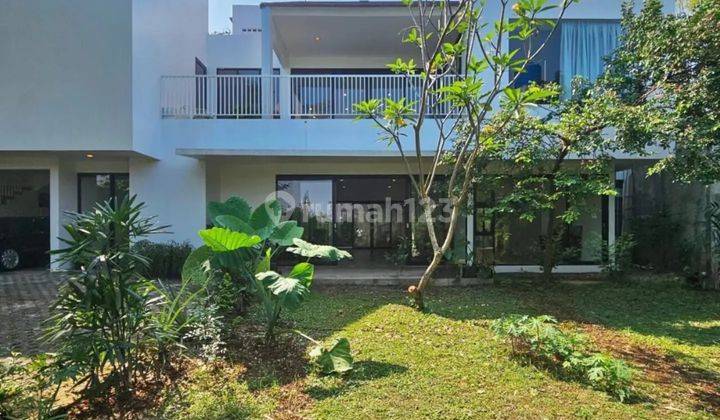 JUAL RUMAH KEBAYORAN BARU DEKAT SENAYAN BLOK M SHM 2