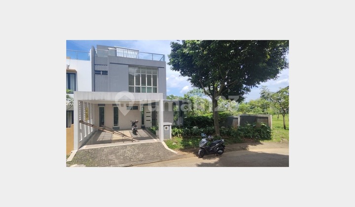 For Sale House in Santorini Sentul City