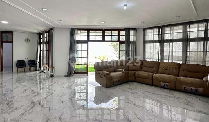 Rumah Bagus SHM di Cinere 2