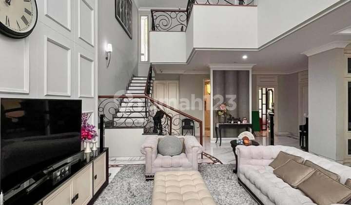 Rumah Bagus SHM di Mega Kuningan 2