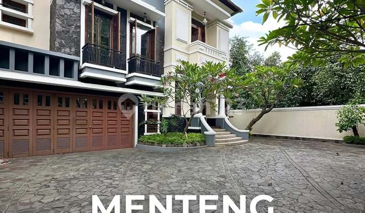 Rumah Bagus SHM di Menteng 1