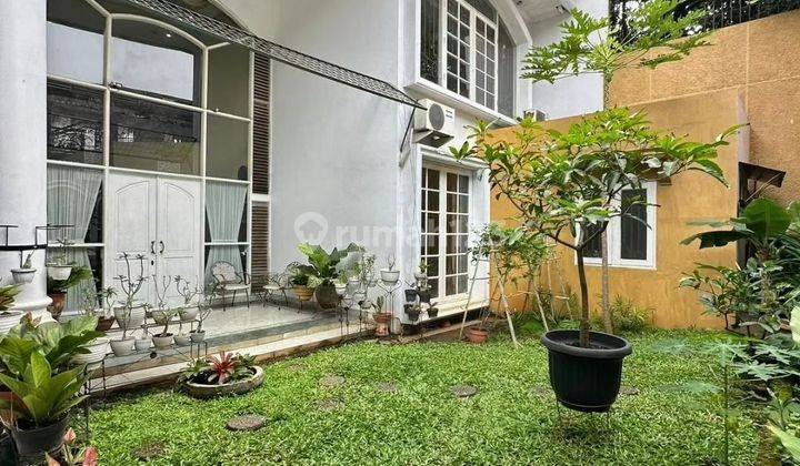 Rumah di LEBAK BULUS 2 Lantai SHM Bagus Barat 2