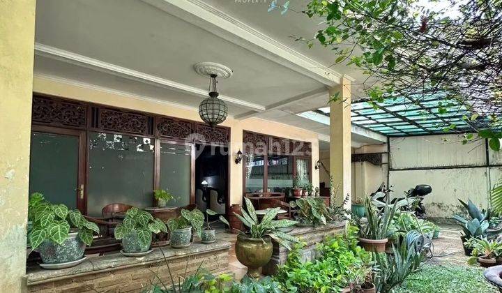 Rumah di KEBAYORAN BARU SHM Bagus 2