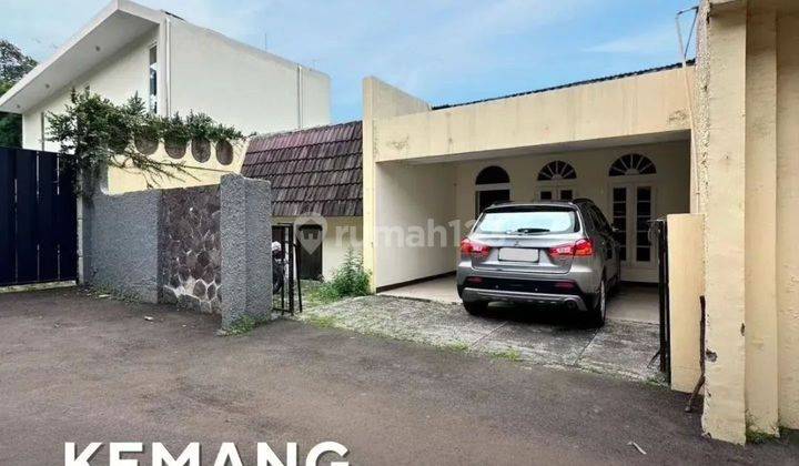 Rumah di KEMANG 2 Lantai SHM Bagus Timur 1