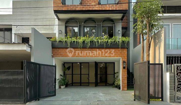 Rumah Semi Furnished Bagus SHM - Sertifikat Hak Milik di PONDOK INDAH , Pondok Indah 2