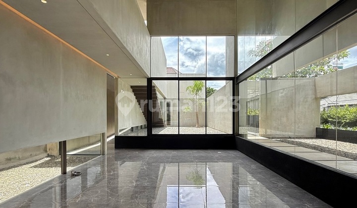 Rumah SHM di Ampera 2