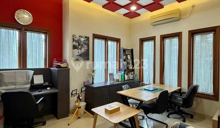 Bebas Banjir, Rumah, 2 Lantai, SHM, bisa KPR, 2