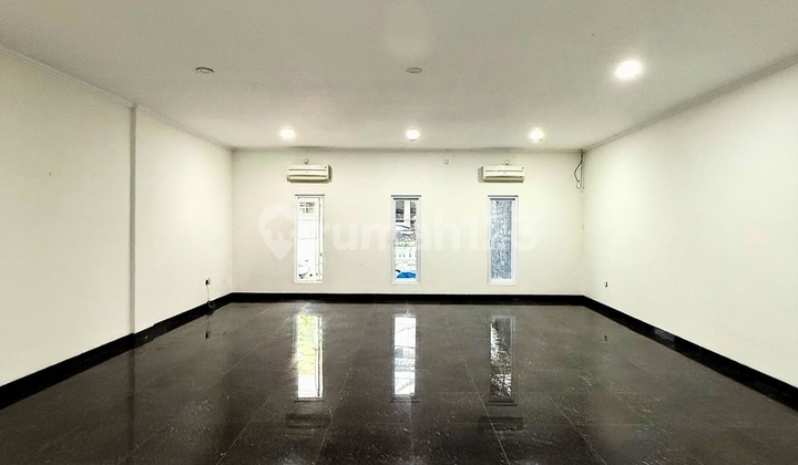Kost di Menteng 732.0 m² SHM