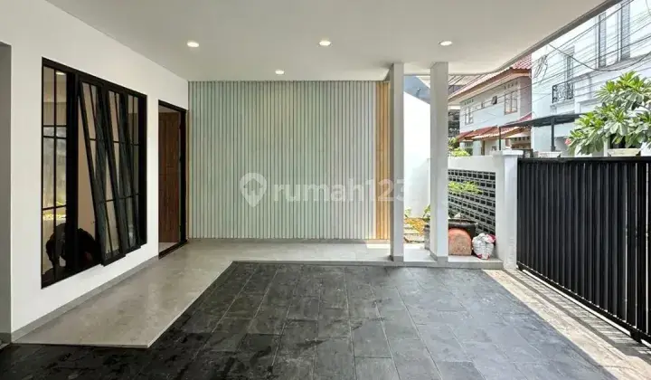 Rumah Semi Furnished Bagus SHM - Sertifikat Hak Milik di AMPERA -KEMANG , Ampera 2