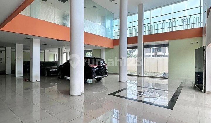Ruang-Usaha di Menteng 777.0 m² Semi Furnished SHM