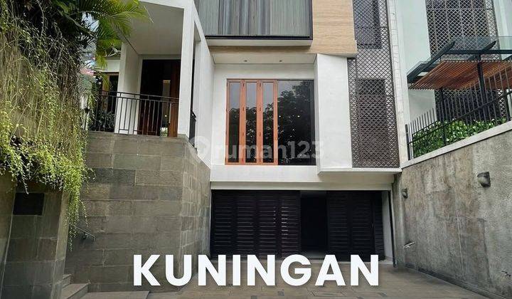 Rumah 3 Lantai Shm Bagus 1