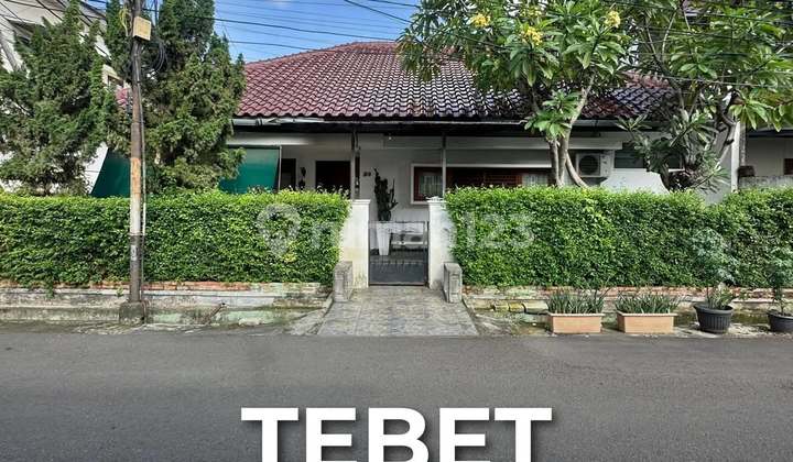 Rumah Bagus SHM di Tebet