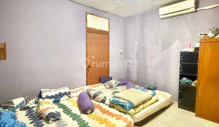 Rumah Bagus SHM di Kapten Tendean 2