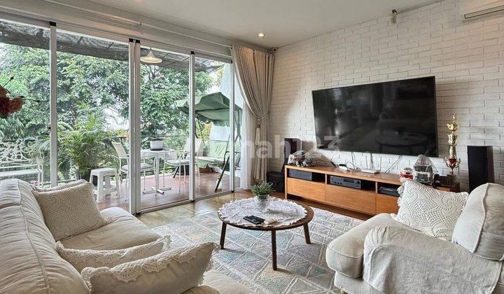 Rumah Bagus SHM di Dago 2