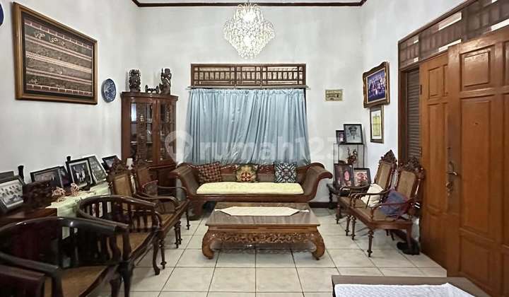 Kost di Ampera 696.0 M² SHM 2