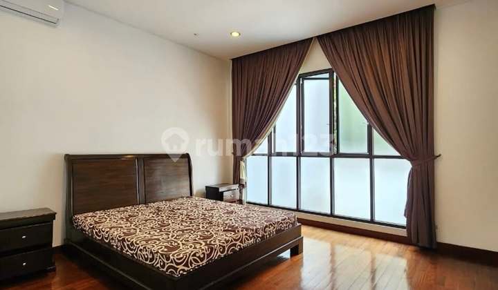 Rumah Bagus SHM di Kemang 2