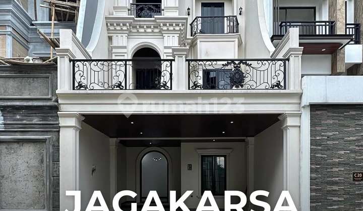 Rumah Bagus SHM di Jagakarsa