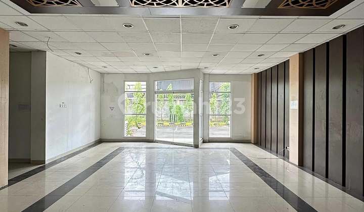 Pabrik di Pulo Gadung 5003.0 m² Semi Furnished SHM