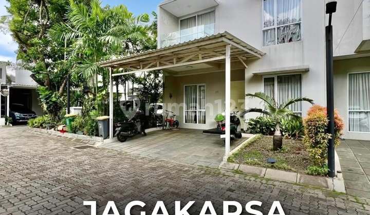 Rumah Bagus SHM di Jagakarsa