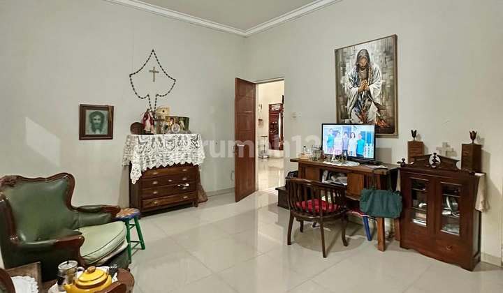 Rumah Bagus SHM di Tebet 2