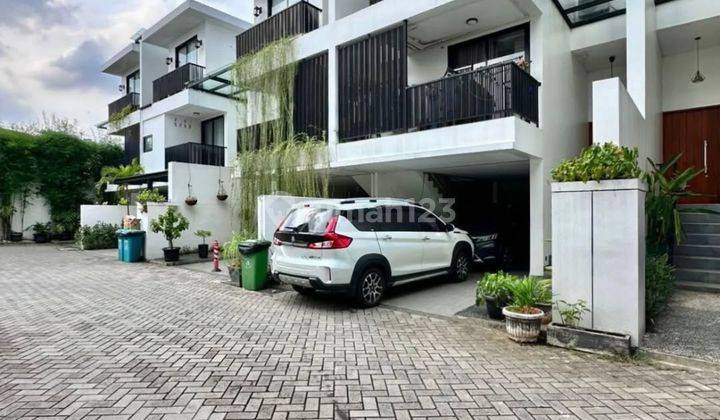 Rumah Semi Furnished Bagus SHM - Sertifikat Hak Milik di GANDARIA -KEBAYORAN LAMA , Gandaria 2