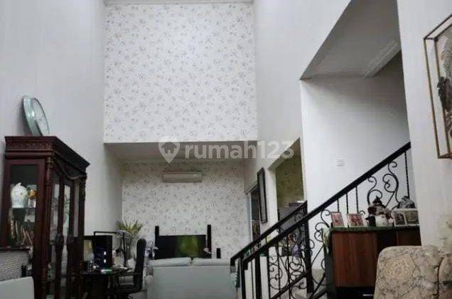 Dijual Rumah di Cikini Bintaro 2 Lantai 2